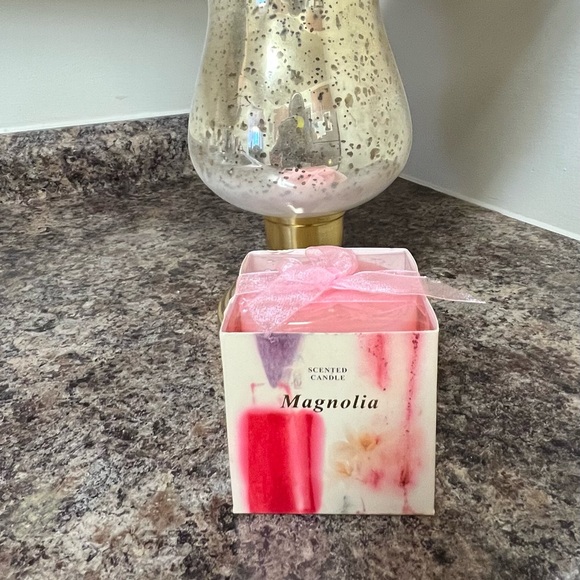 NIB Magnolia Scented Pillar Candle - Picture 3 of 6